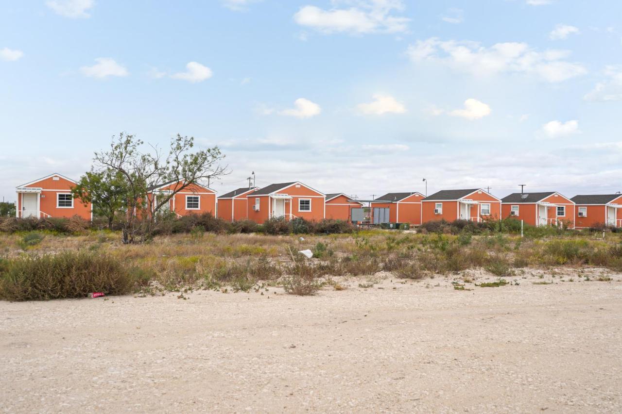 The Resource Inn -Big Lake Tx Esterno foto
